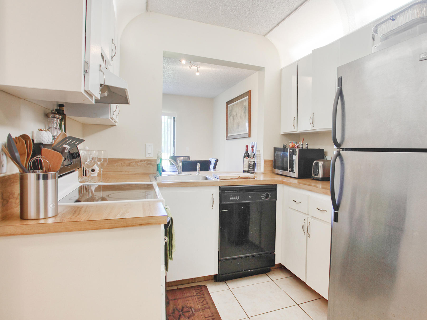 23398 Southwest 57th Avenue, Unit 301 Boca Raton, FL 33428 - Photo 13 of 21 KITCHEN