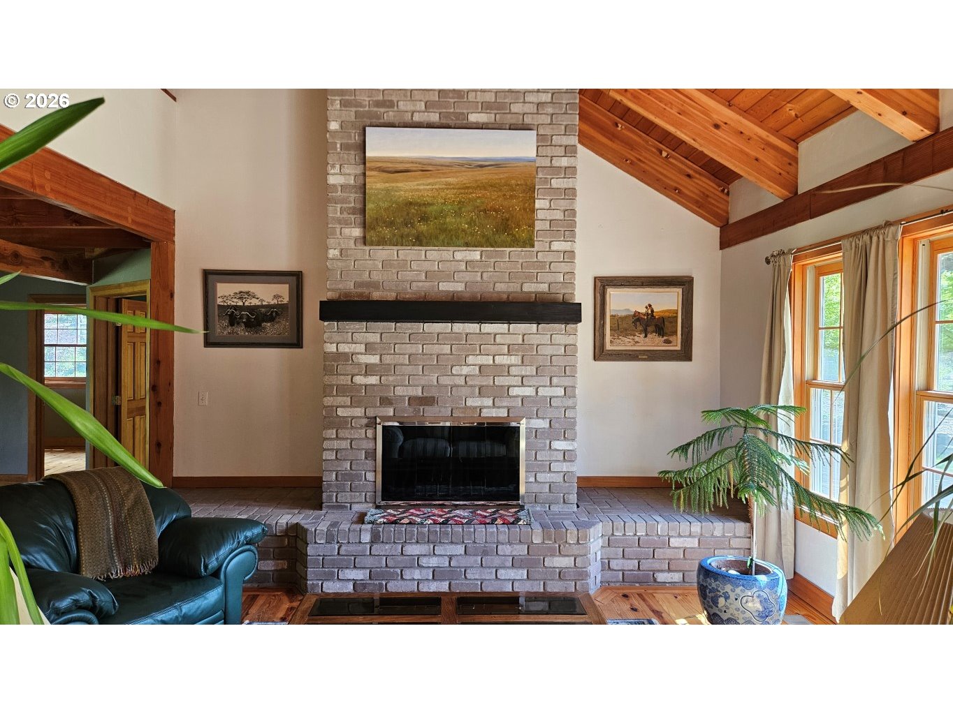 61001 Liberty Road Joseph, OR 97846 - Photo 3 of 31 Living Room