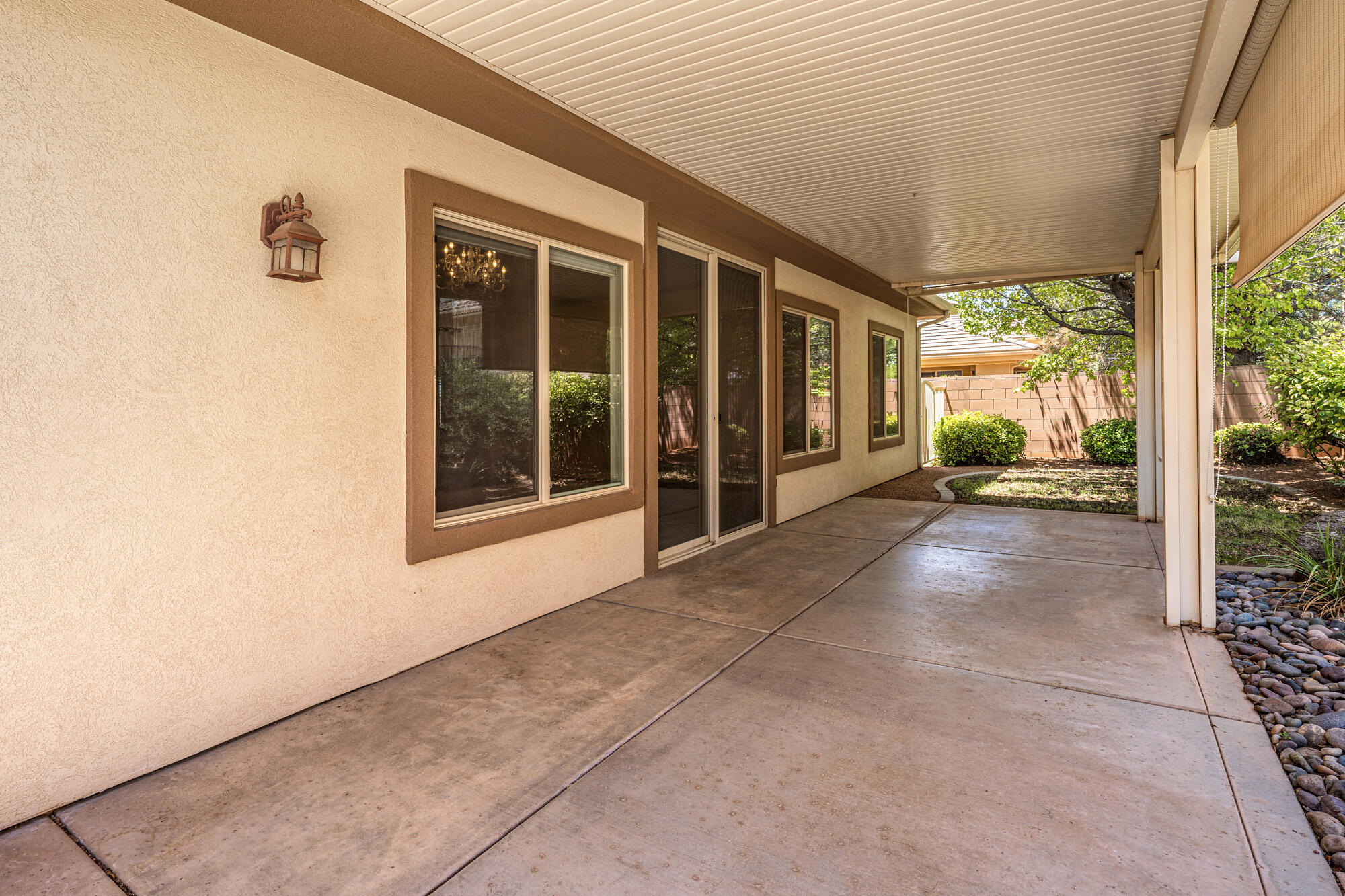2166 West 1010 North St. George, UT 84770 - Photo 30 of 31 Back East to west