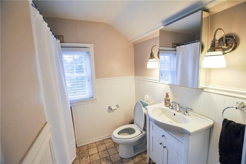 1054 Jefferson Road Pittsburgh, PA 15235 - Photo 14 of 22 Gallery Image 14