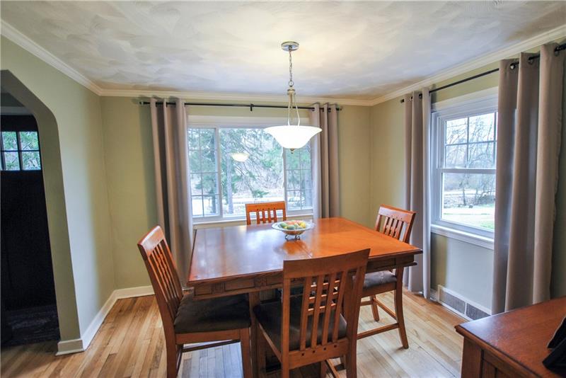 1054 Jefferson Road Pittsburgh, PA 15235 - Photo 5 of 22 Gallery Image 5