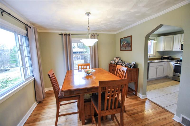 1054 Jefferson Road Pittsburgh, PA 15235 - Photo 6 of 22 Gallery Image 6