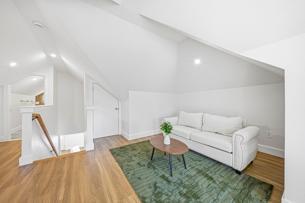 54 Rangeley Road, Unit 54 Newton, MA 02465 - Photo 29 of 41