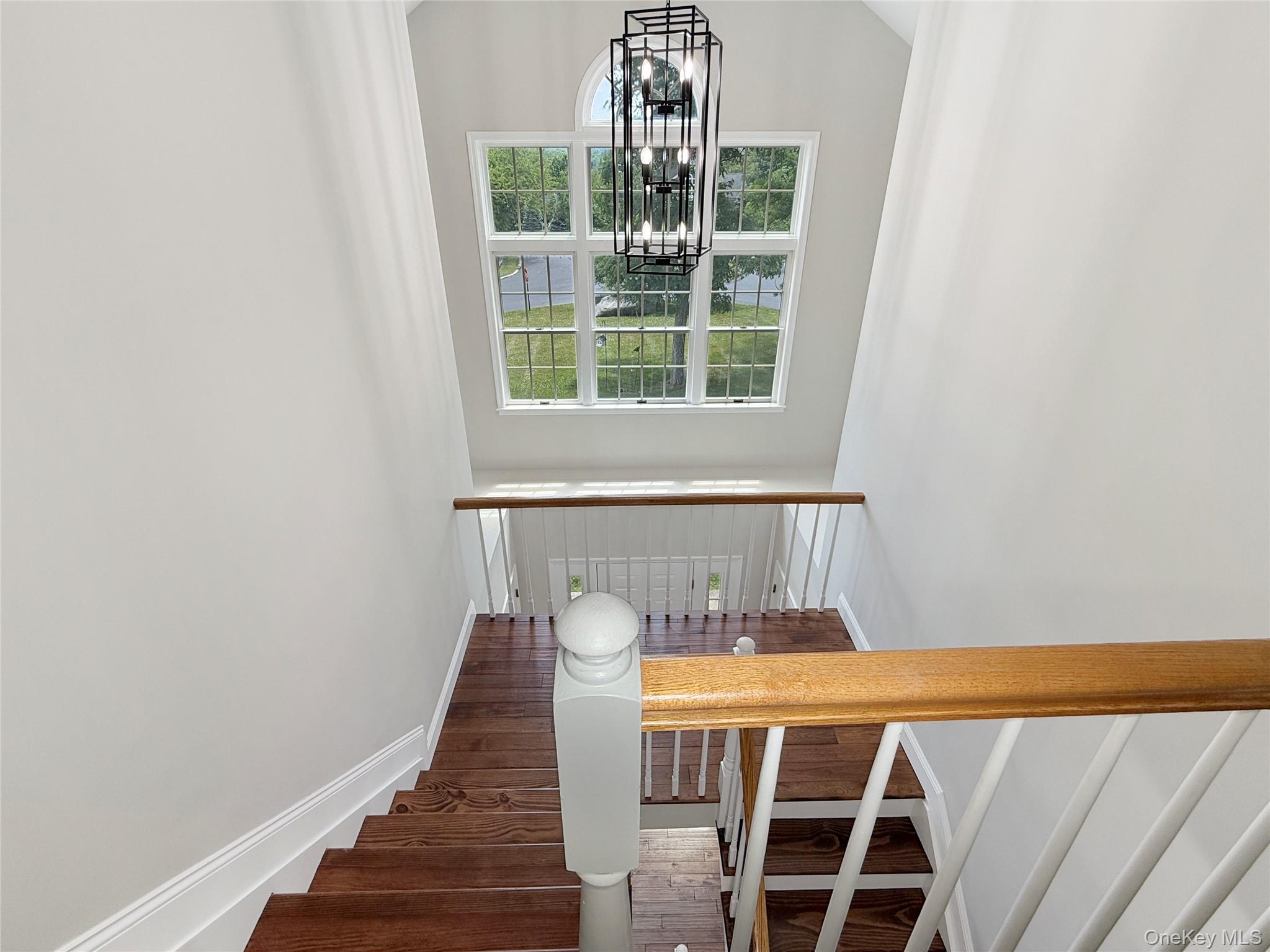 201 Windsor Road Fishkill, NY 12524 - Photo 15 of 32