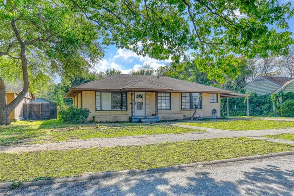 $1,895 | 6028 Fairway Avenue, Dallas, TX 75227
