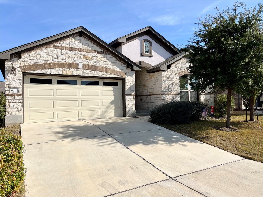 208 Durata Drive San Marcos, TX 78666 - Photo 2 of 25