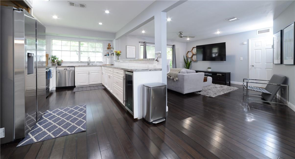 1033 Southwest 9th Avenue Boca Raton, FL 33486 - Photo 3 of 26 Photo 3