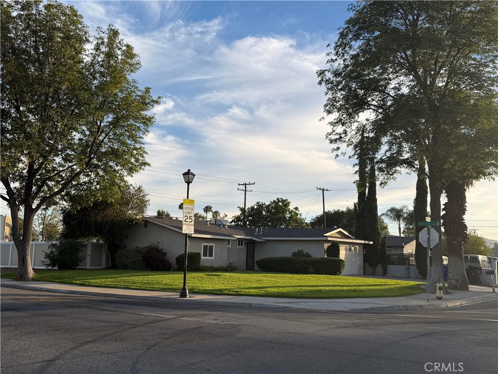 8868 Randolph Street Riverside, CA 92503 - Photo 21 of 21 Original photo of front