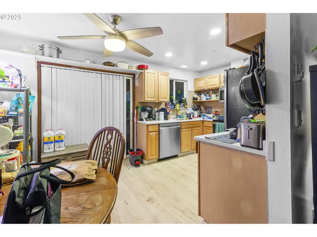 $519,000 | 15540 Northeast Couch Street, Portland, OR 97230