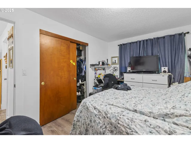 $519,000 | 15540 Northeast Couch Street, Portland, OR 97230