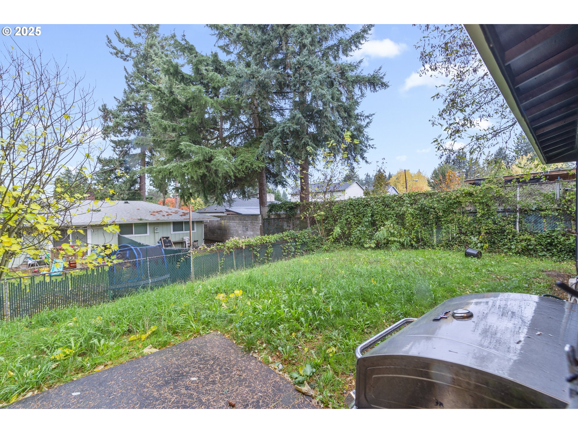 15540 Northeast Couch Street Portland, OR 97230 - Photo 25 of 27