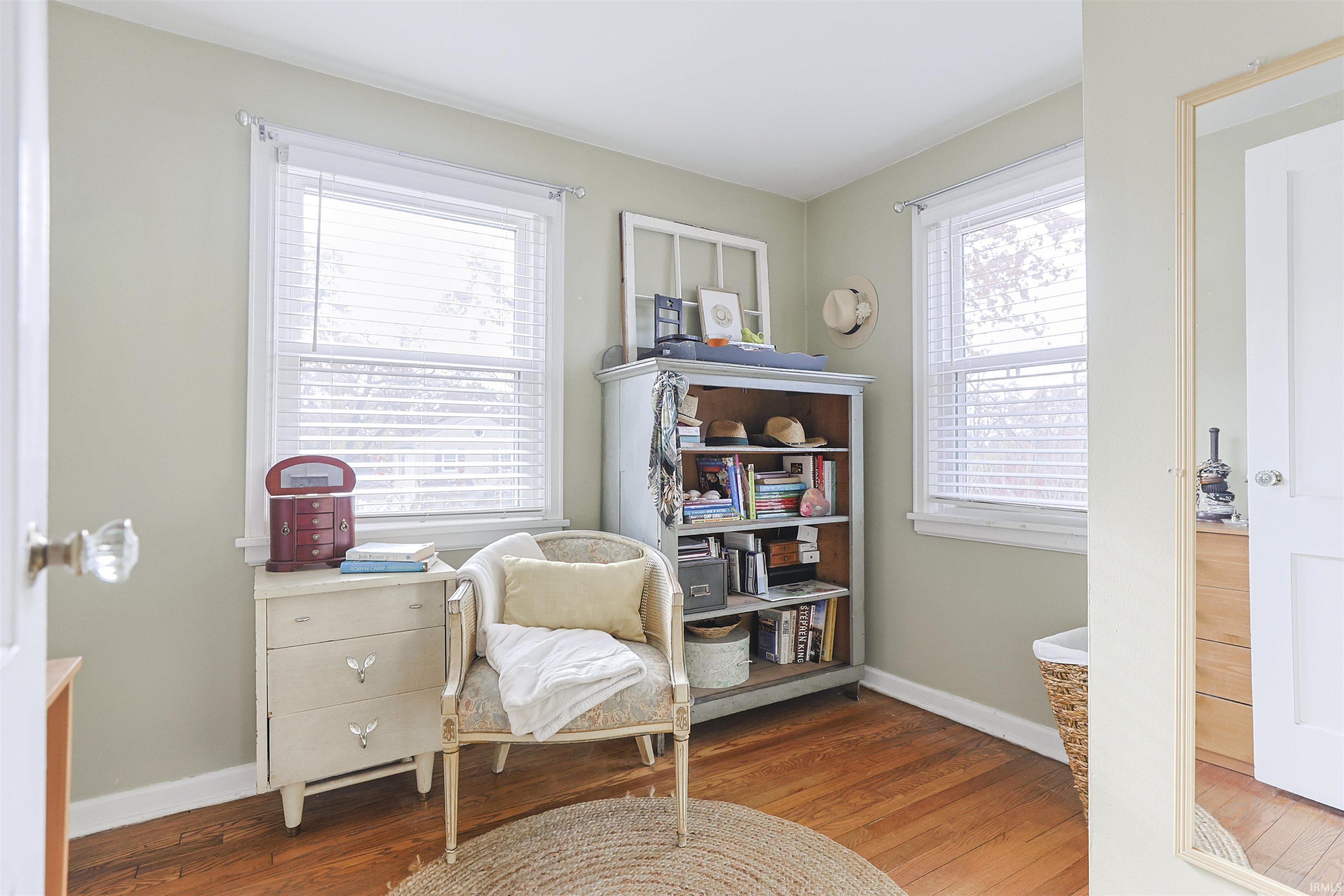 910 West Lawrence Street Mishawaka, IN 46545 - Photo 16 of 26