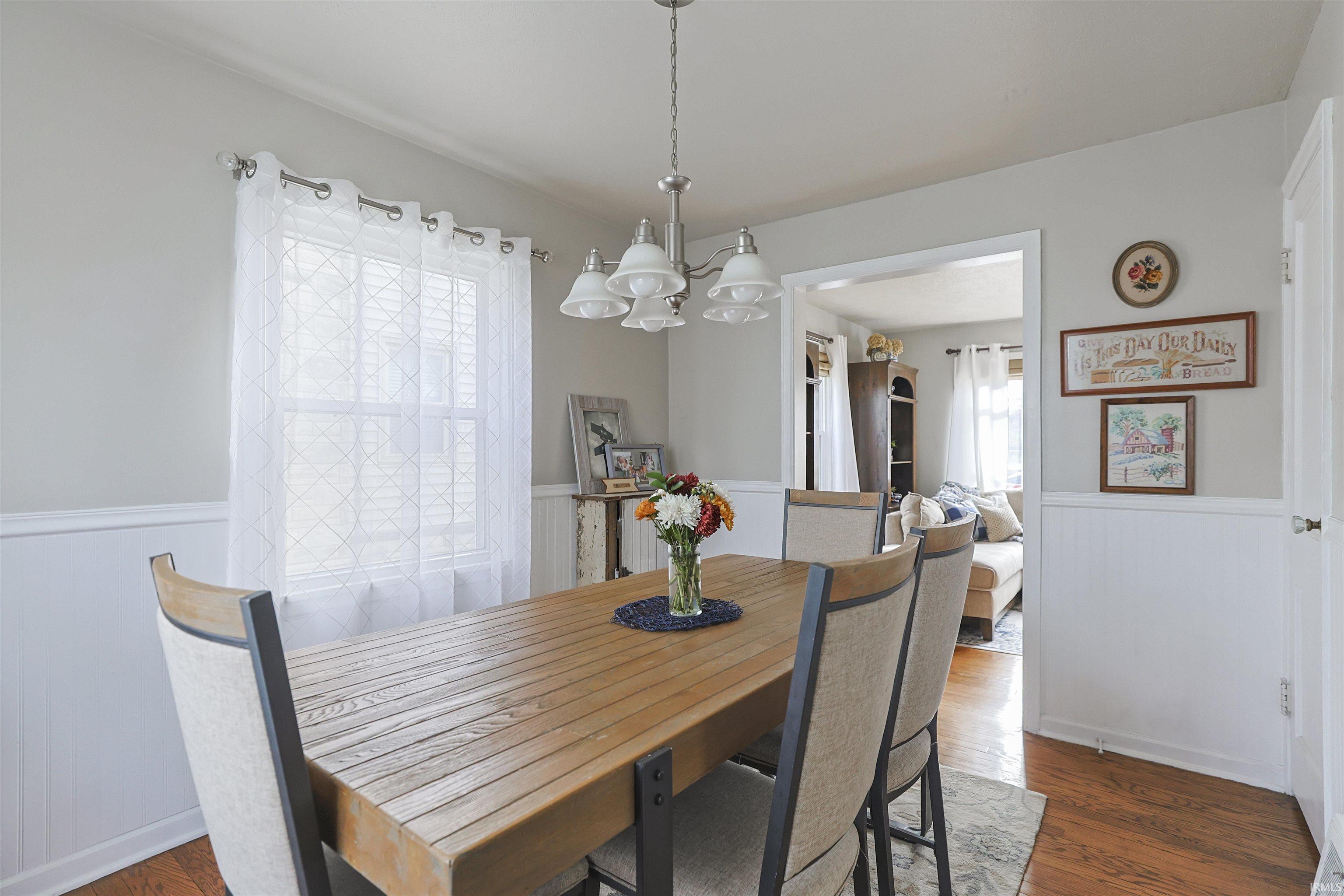 910 West Lawrence Street Mishawaka, IN 46545 - Photo 6 of 26