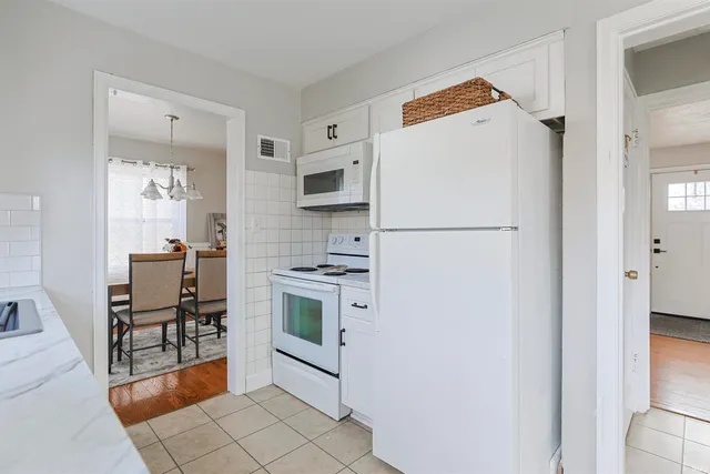 $219,900 | 910 West Lawrence Street, Mishawaka, IN 46545