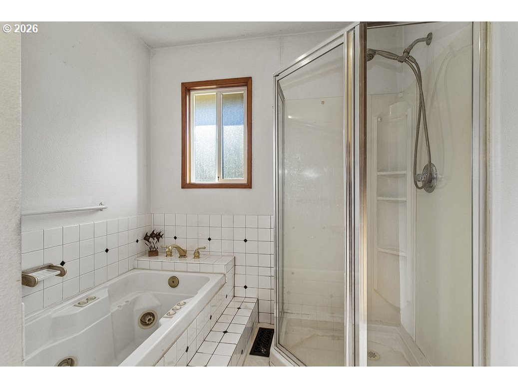 3301 Southeast 175th Place Portland, OR 97236 - Photo 22 of 34
