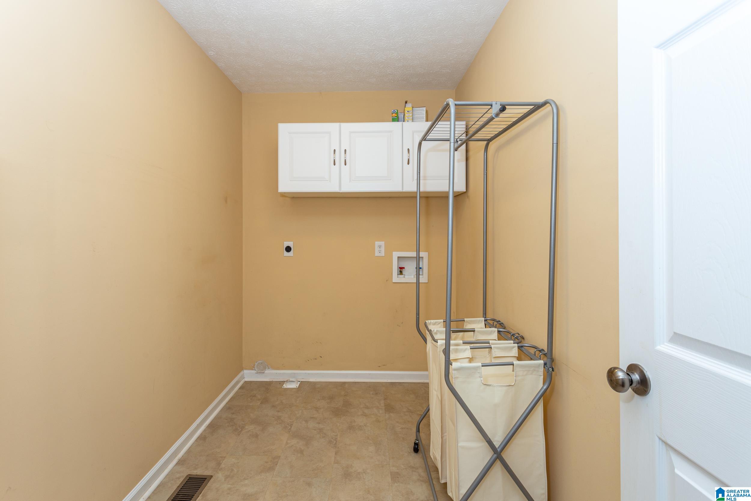 417 Twin Ridge Circle Lincoln, AL 35096 - Photo 13 of 34