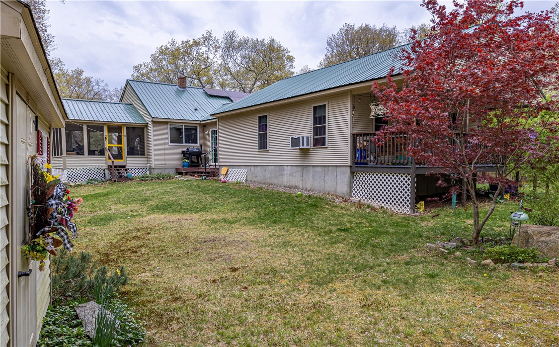 956 Reynolds Road Glocester, RI 02814 - Photo 7 of 28