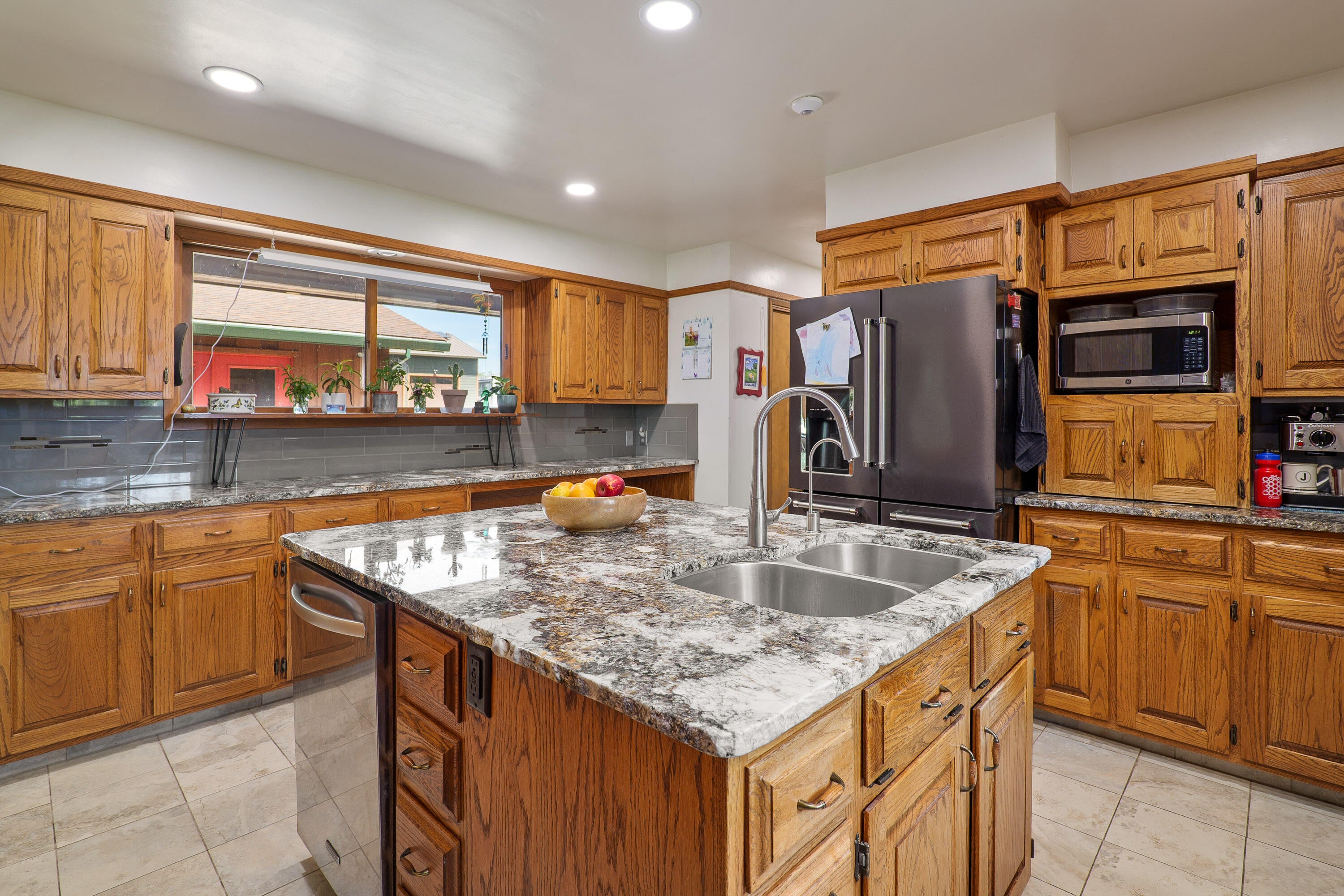 1159 Stevens Road Eagle Point, OR 97524 - Photo 14 of 59 1159StevensRd-014
