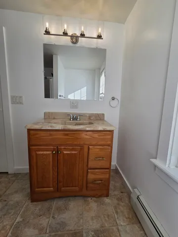 $2,000 | 12 South A Street, Norwich, CT 06380