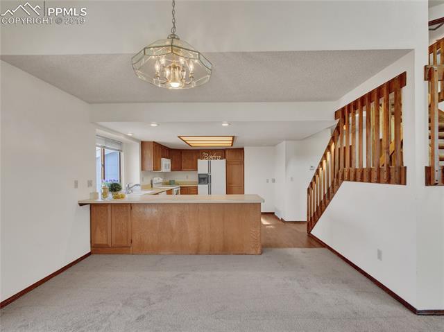 5330 Silo Ridge Colorado Springs, CO 80917 - Photo 8 of 32 Gallery Image 8