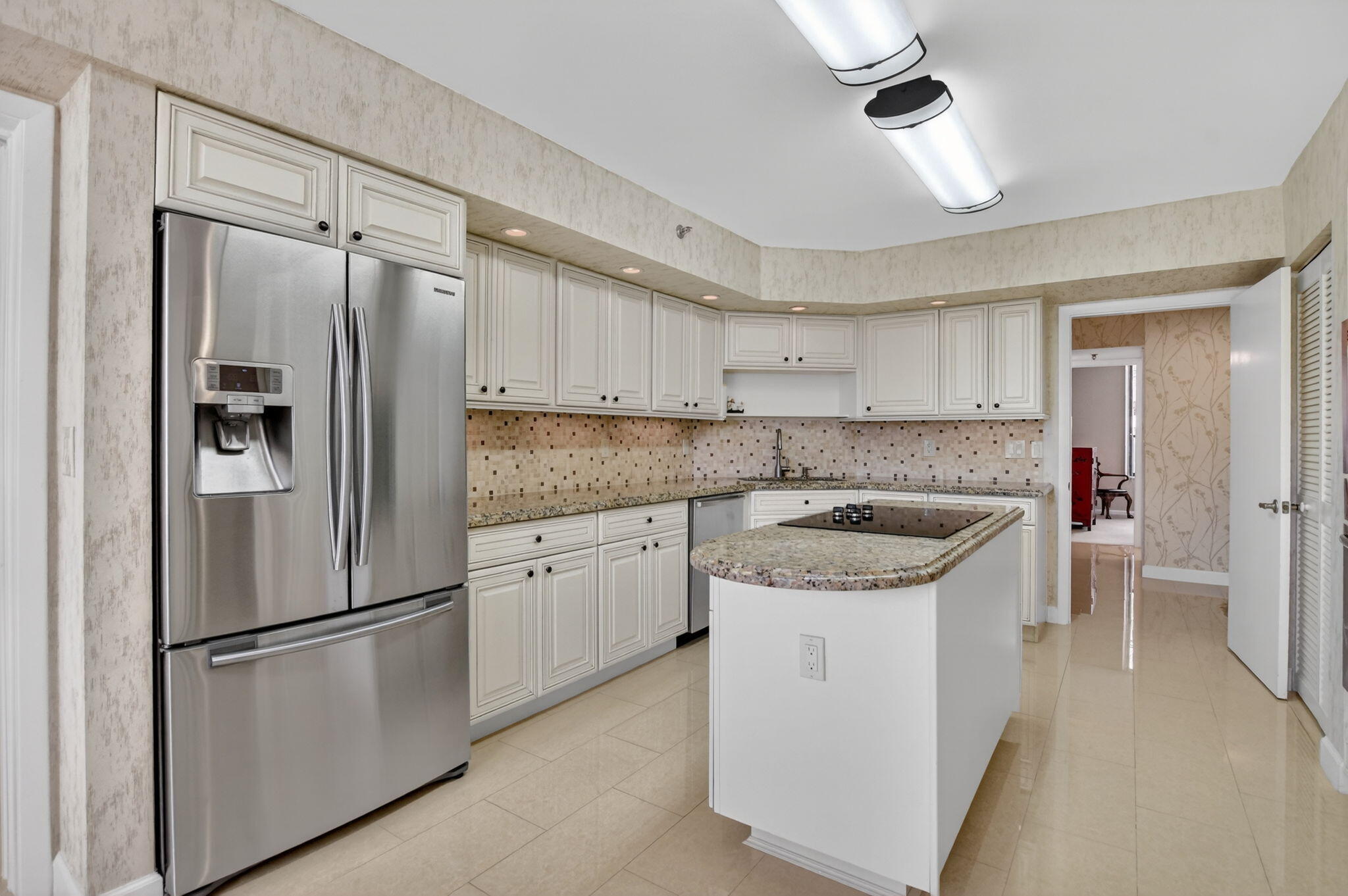 7201 Promenade Drive, Unit 102 Boca Raton, FL 33433 - Photo 18 of 55 kitchen