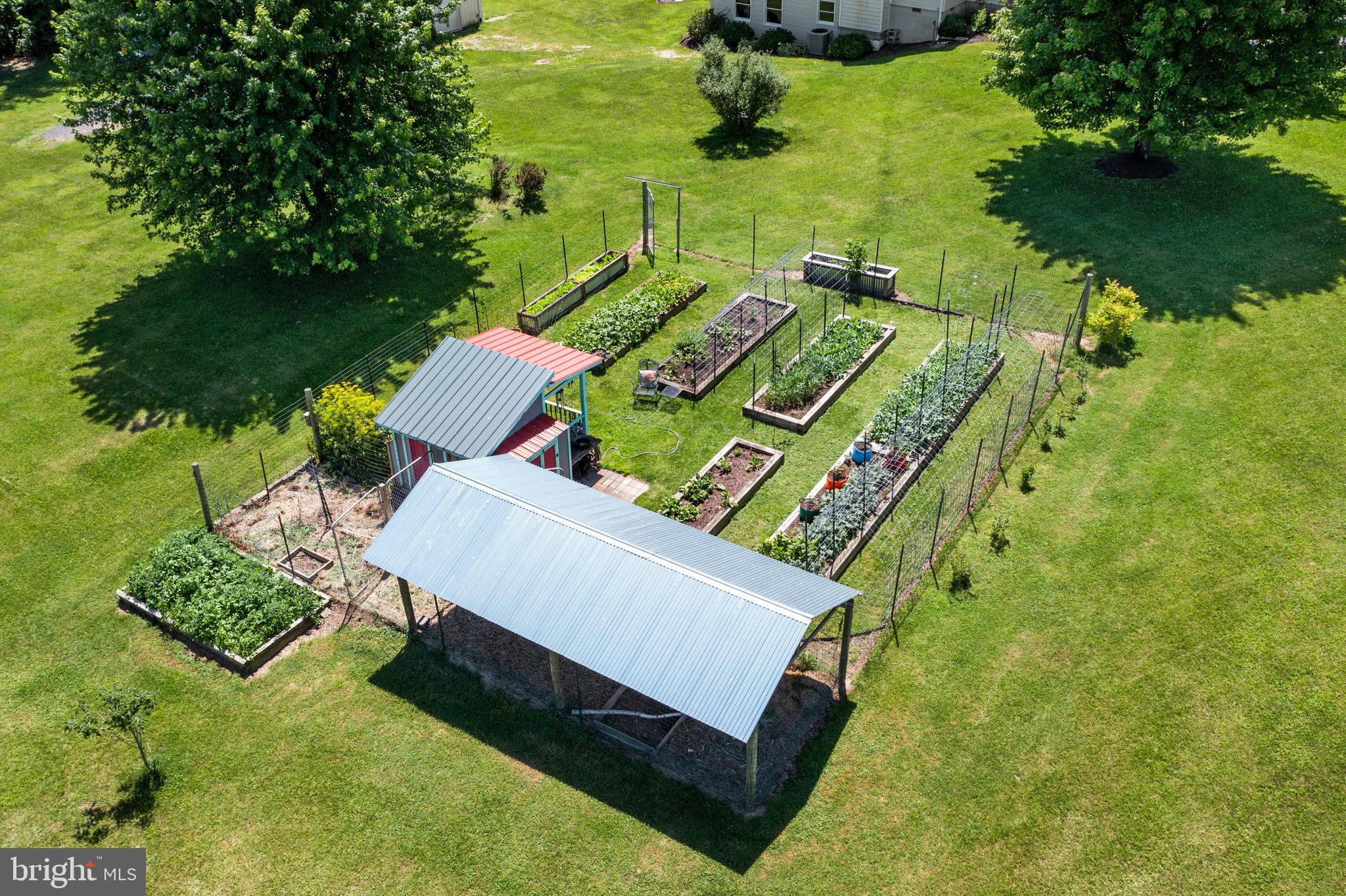 9500 Holsey Road Damascus, MD 20872 - Photo 10 of 94 Garden Beds/Chicken Coop/Dog Run