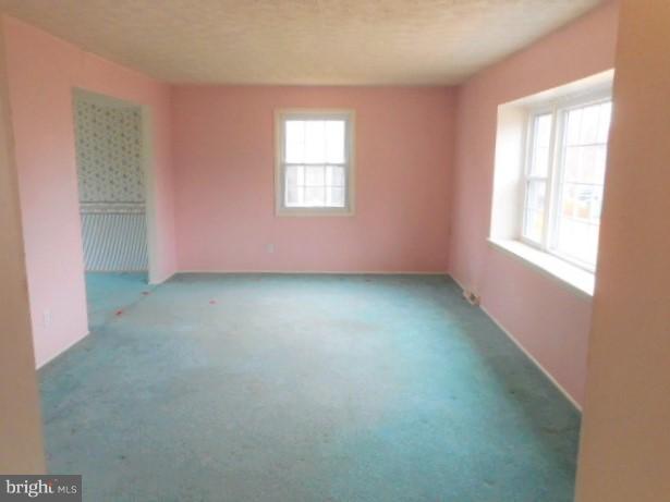 159 Garnett Road Joppa, MD 21085 - Photo 3 of 20 Living Room