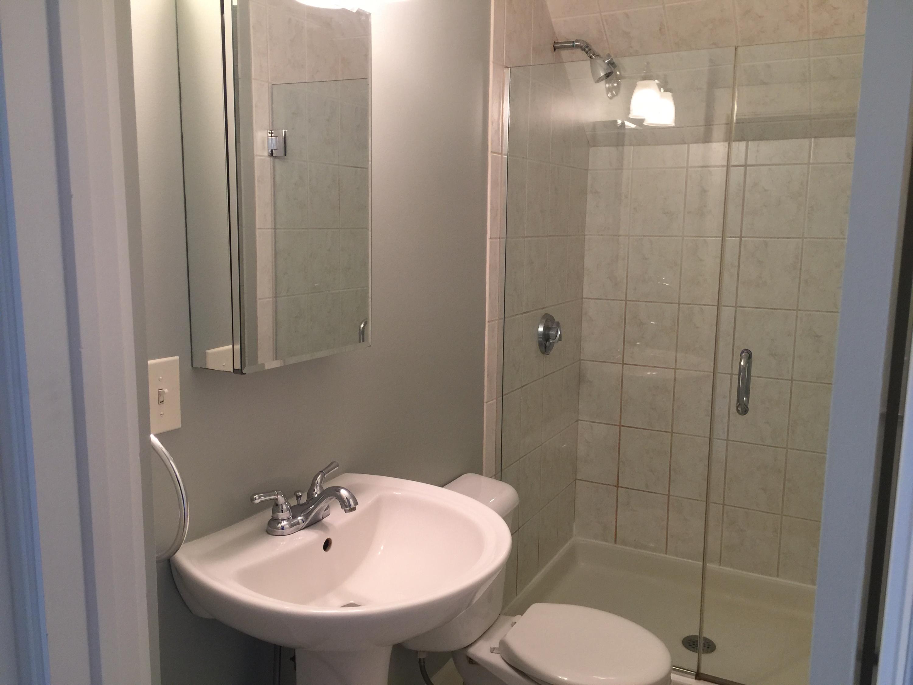 10 Munjoy Street Portland, ME 04101 - Photo 19 of 21 Full bathroom 2