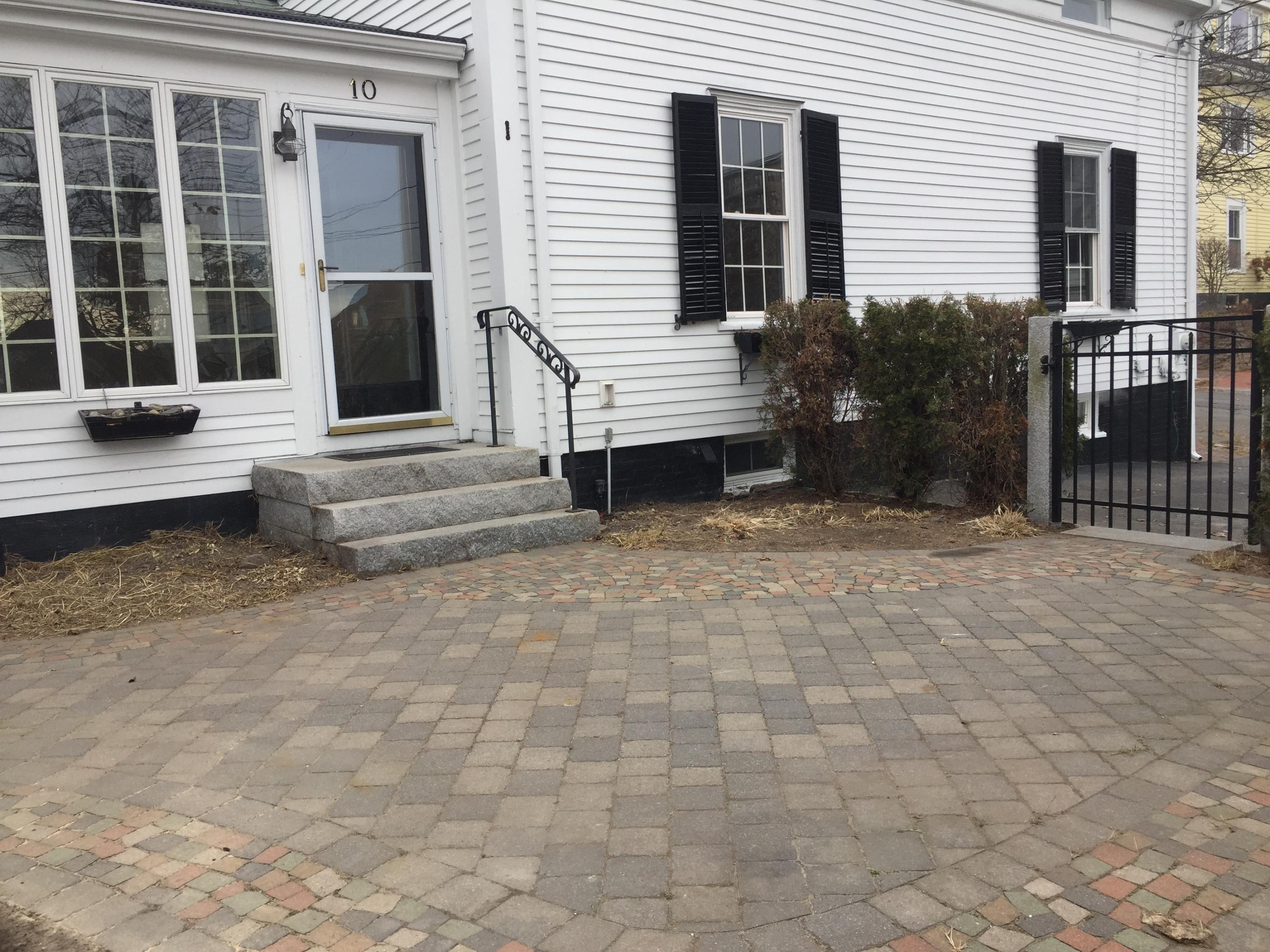 10 Munjoy Street Portland, ME 04101 - Photo 3 of 21 Courtyard