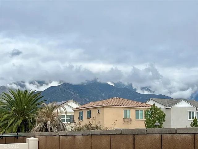 a view of a house with a big yard
