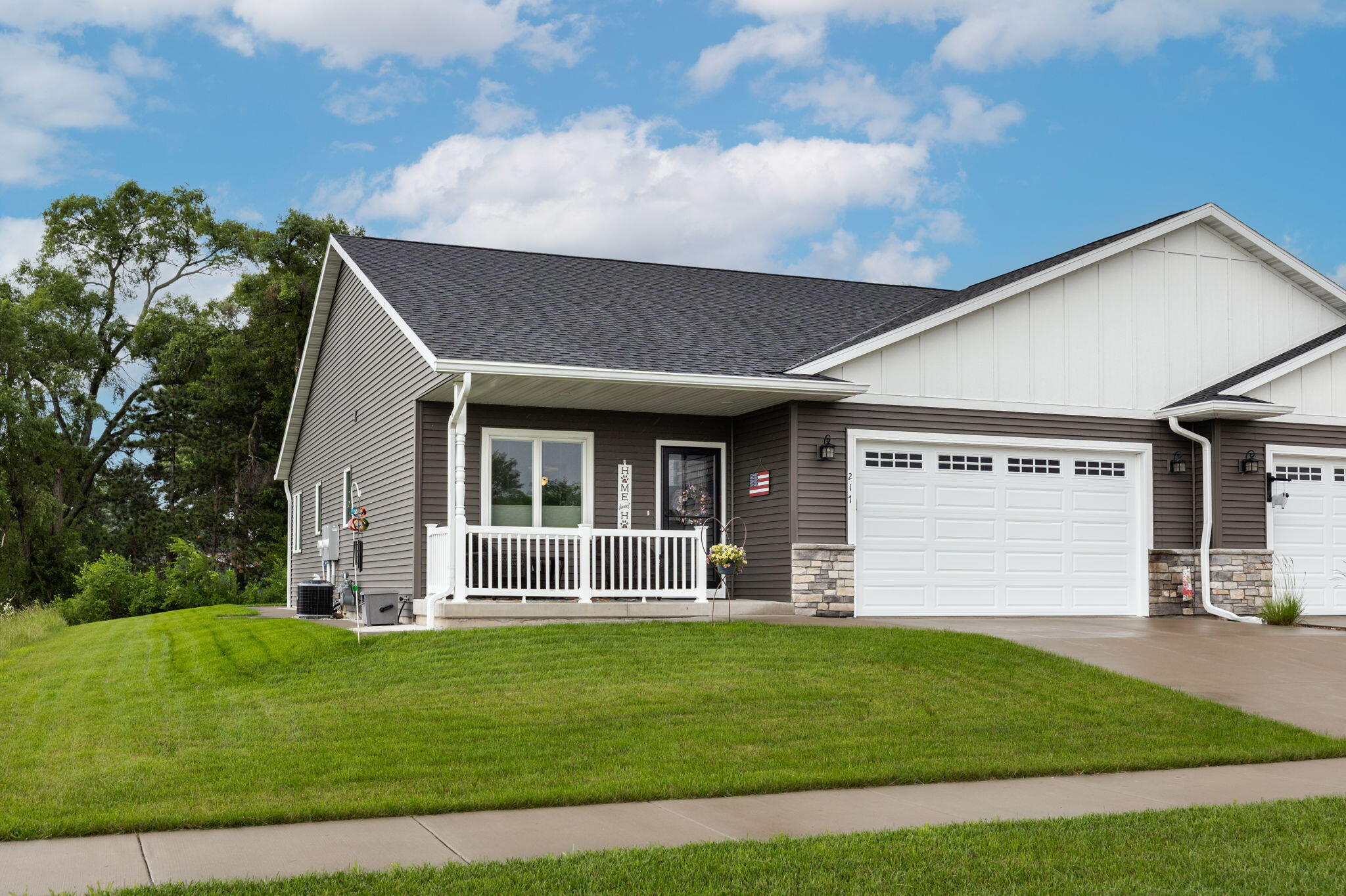 217 Rivers Drive Holmen, WI 54636 - Photo 22 of 27 Front