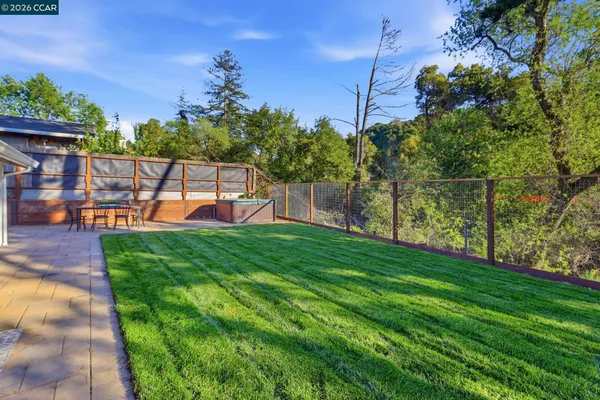 $1,950,000 | 1124 Sanders Drive, Moraga, CA 94556