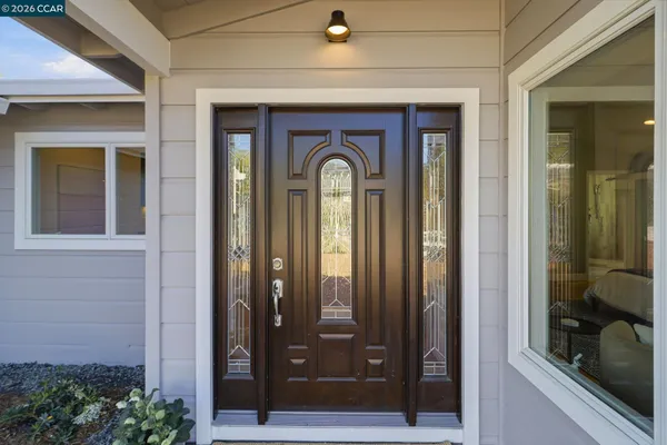 $1,950,000 | 1124 Sanders Drive, Moraga, CA 94556