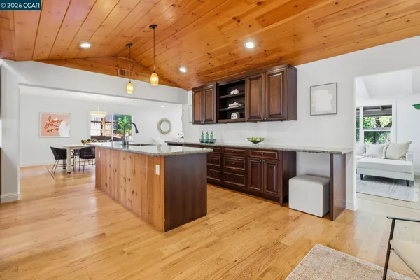 $1,950,000 | 1124 Sanders Drive, Moraga, CA 94556