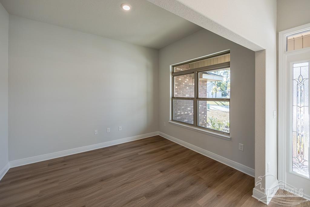 5974 Parsonage Circle Milton, FL 32570 - Photo 7 of 27