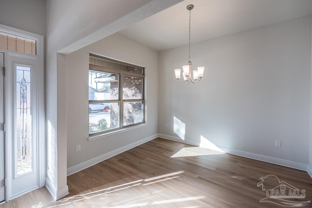 5974 Parsonage Circle Milton, FL 32570 - Photo 9 of 27