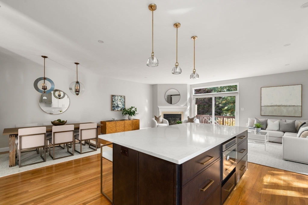 38 Tanglewood Road, Unit 38 Newton, MA 02459 - Photo 9 of 27 Gallery Image 9