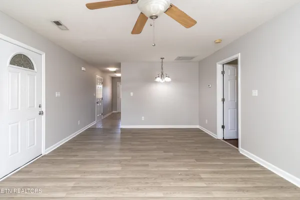 $1,645 | 4622 Ventura Drive, Knoxville, TN 37938