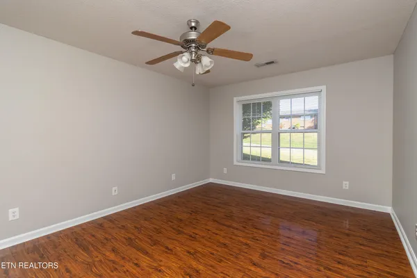 $1,645 | 4622 Ventura Drive, Knoxville, TN 37938