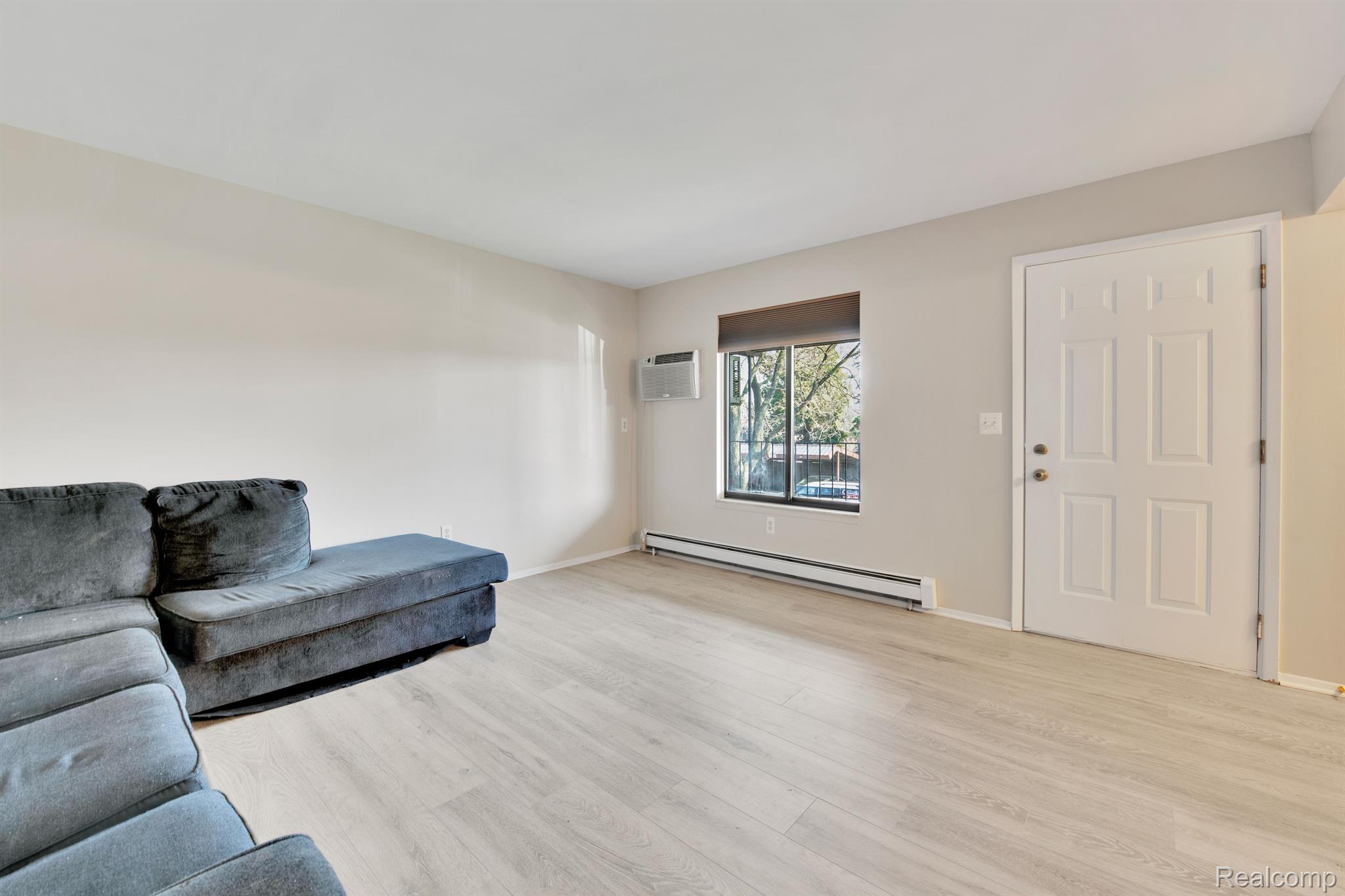 30488 Utica Road, Unit 24 Roseville, MI 48066 - Photo 13 of 16 Gallery Image 13