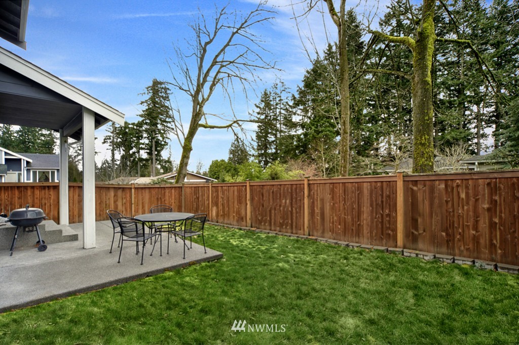 335 Yakima Place Southeast Renton, WA 98059 - Photo 16 of 16