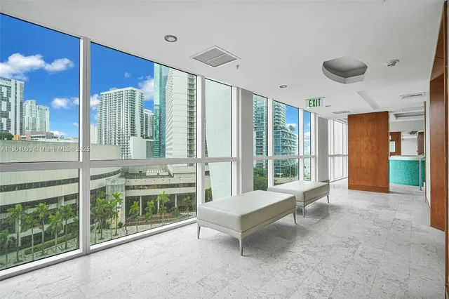 $615,000 | 41 Southeast 5th Street, Unit 816, Miami, FL 33131