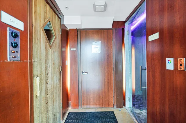 $615,000 | 41 Southeast 5th Street, Unit 816, Miami, FL 33131