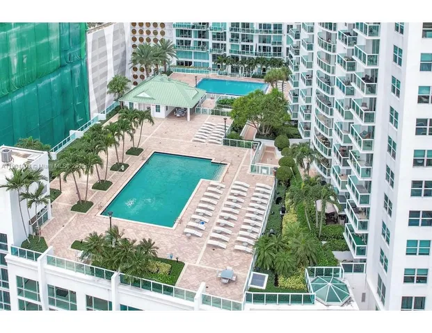 $615,000 | 41 Southeast 5th Street, Unit 816, Miami, FL 33131