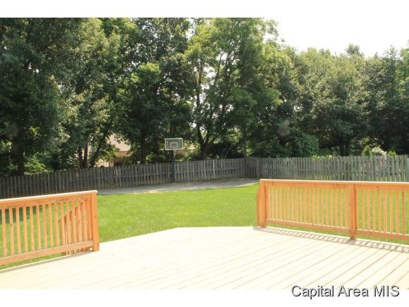 500 Appomattox Drive Springfield, IL 62711 - Photo 4 of 24 Gallery Image 4