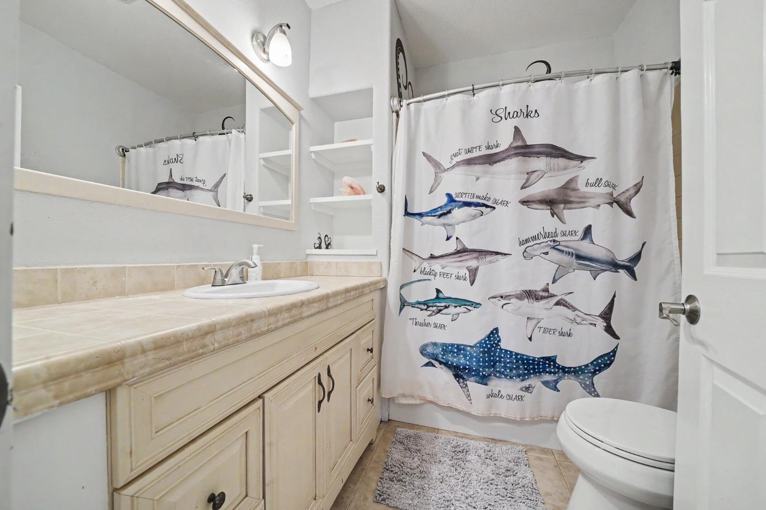 18461 Shake Ridge Road Sutter Creek, CA 95685 - Photo 44 of 77 Full bath.