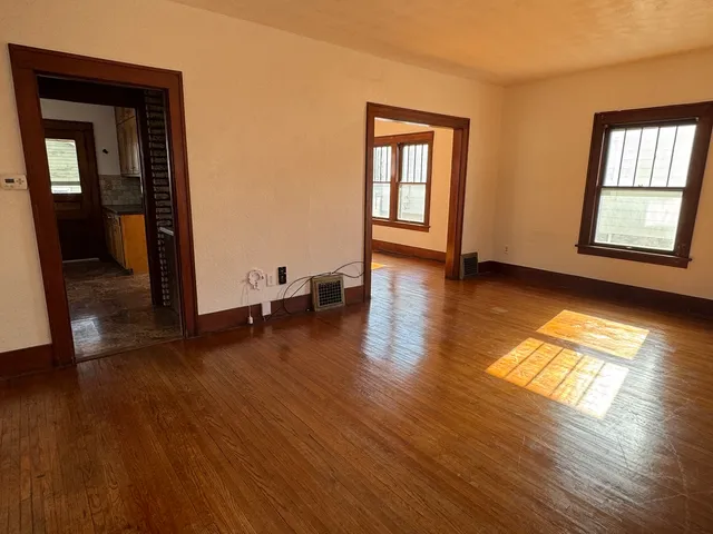 $1,400 | 2207 Wilkes Avenue, Davenport, IA 52804