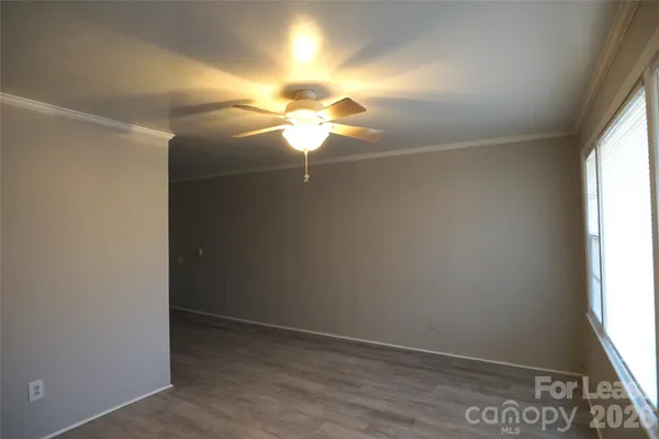 $975 | 439 Arlington Circle Northwest, Lenoir, NC 28645