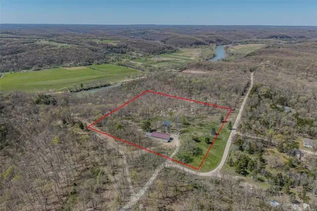 $275,000 | 14505 Private Drive, Newburg, MO 65550