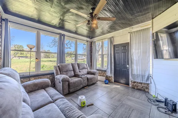 $275,000 | 14505 Private Drive, Newburg, MO 65550